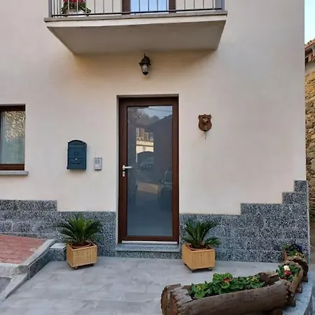 La Corte Nyaraló Vezzo